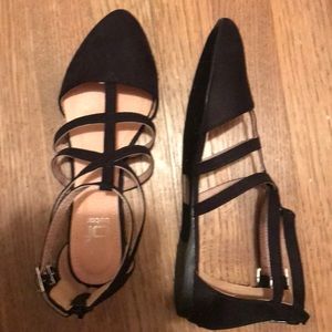 Black 7 1/2 Betani sandals